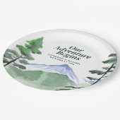 Emerald Greenery Mountain Pine Rustikale Hochzeit Pappteller (Schrägansicht)