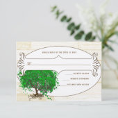 Emerald Heart Leaf Tree Barn Wood Wedding RSVP Karte (Stehend Vorderseite)