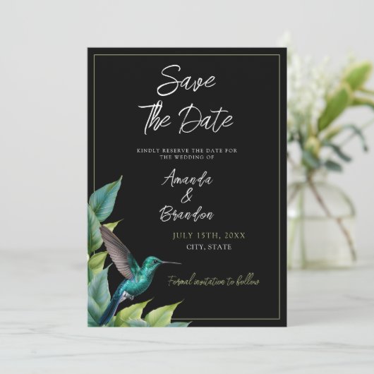 Emerald Hummingbird Tropical Blätter Wedding Save The Date (Stehend Vorderseite)