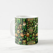 Emerald Isle Charm: Nahtloser St. Patrick's Day Pa Kaffeetasse (Vorderseite Links)