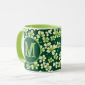 Emerald Kleeblatt Tapestry: Dunkle grüne Freude Tasse (Vorderseite Links)