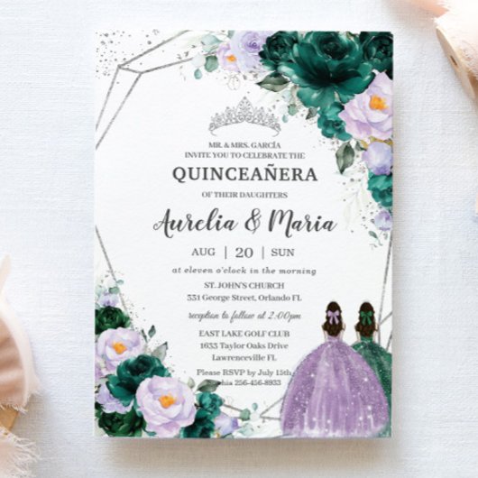Emerald Lila Floral Twins Quinceañera Silver Einladung