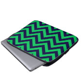 Emerald, Navy Blue Large Zickzack ZigZag Muster Laptopschutzhülle (Vorne Knopf)