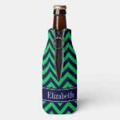 Emerald Navy LG Zickzack Navy Blue Name Monogram Flaschenkühler (Flasche Rückseite)