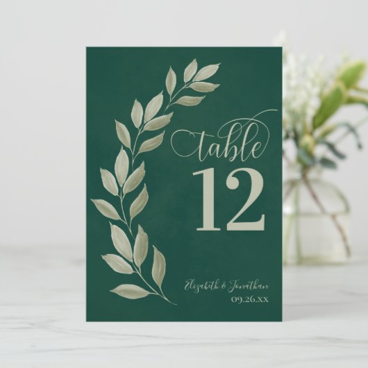 Emerald & Sage Green Blätter Moderne Tischnummer (Stehend Vorderseite)