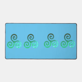 Emerald Triskele Altes keltisches Symbol Schreibtischunterlage