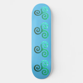 Emerald Triskele Altes keltisches Symbol Skateboard