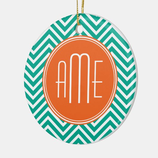 Emerald und Orange Chevrons Custom Triple Monogram Keramikornament (Links)