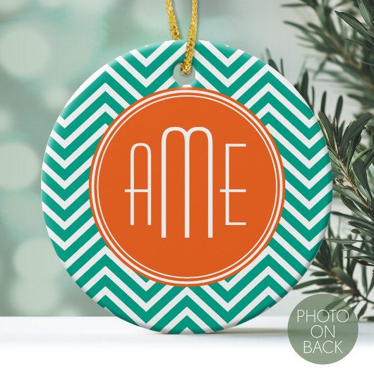 Emerald und Orange Chevrons Custom Triple Monogram Keramikornament