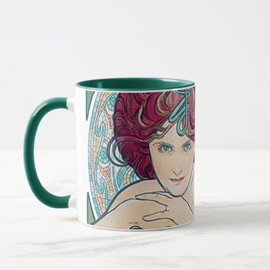 Emerald (Vier Juwelen), Alphonse Mucha Tasse (Links)