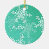 Emerald White Snowflakes Minimalistischer Weihnach Keramik Ornament (Vorne)
