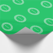 Emerald Wht Greek Key Rnd Frame Initial Monogram Geschenkpapier (Ecke)