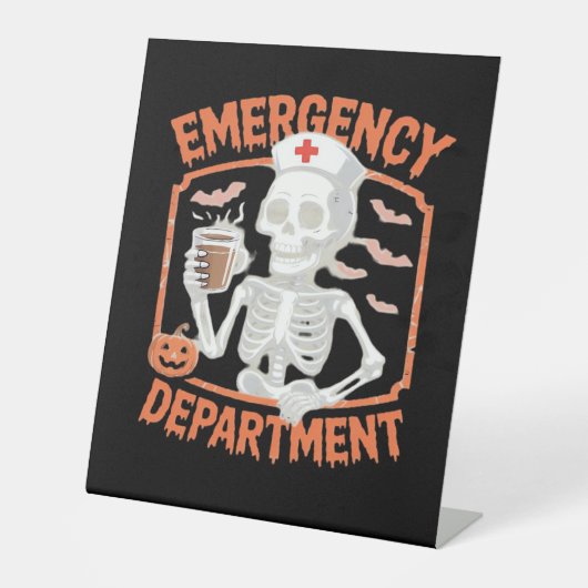 Emergency Department Funny Halloween Nurse Essenti Sockelschild (Vorderseite)