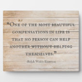 Emerson Helping Quote | Rustikales Holz Fotoplatte (Vorderseite)