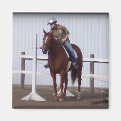 EMILY WÄHREND DER GESCHÄFTSZEIGE MAGNET (Vorne)