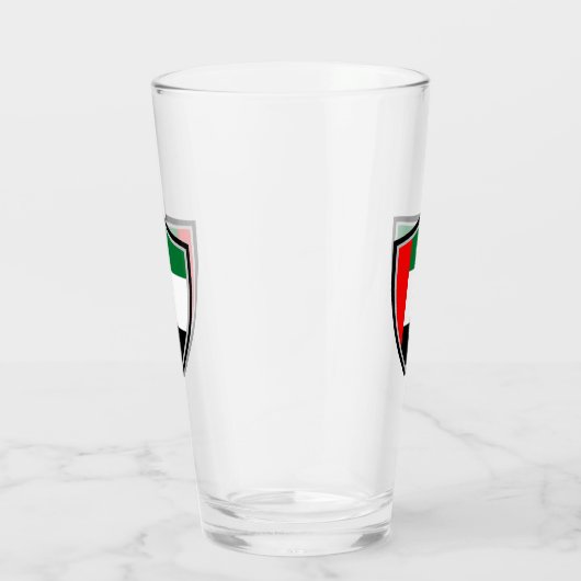 Emirates Glas (Rechts)