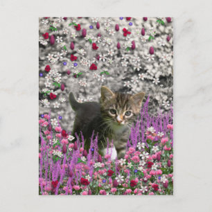 Emma in Blume I - Little Gray Kitty Cat Postkarte