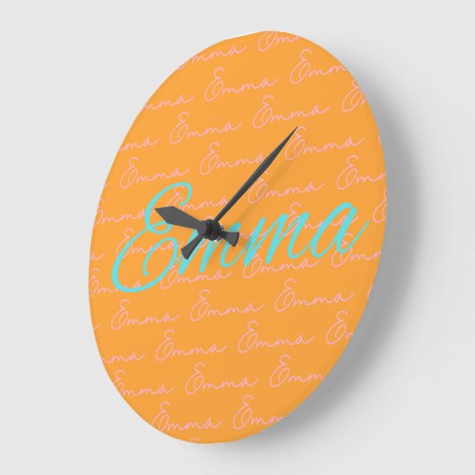 Emma Name Design Pattern Große Wanduhr (Winkel)