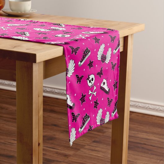 Emo Symbole Kurzer Tischläufer (Beispiel)