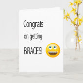 Emoji, das Klammer-Glückwünsche erhält Karte (Gelbe Blume)