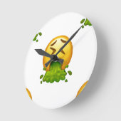 Emoji Puking Runde Wanduhr (Winkel)