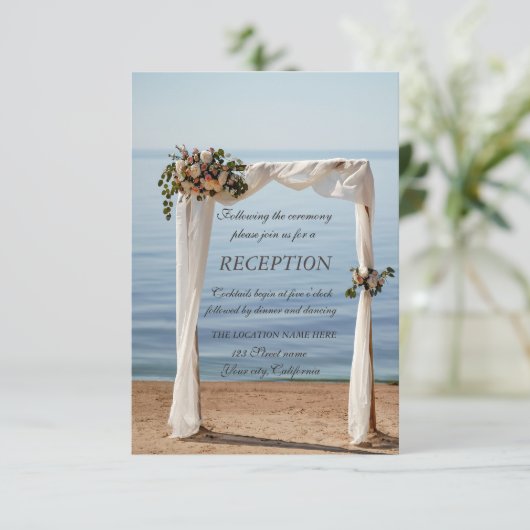 Empfang "Beach Wedding Arch Floral" Einladung (Stehend Vorderseite)