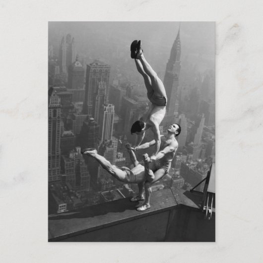 Empire State Balance Postkarte (Vorderseite)