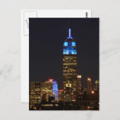 Empire State Gebäude 30 Rock in blue für Autismus  Postkarte (Vorne/Hinten)