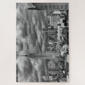 Empire State Gebäude, Stormy NYC skyline, B&W Puzzle (Vertikal)