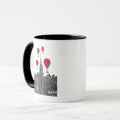 Empire State Gebäude und Red Hot Air Balloons Tasse (Vorderseite Links)