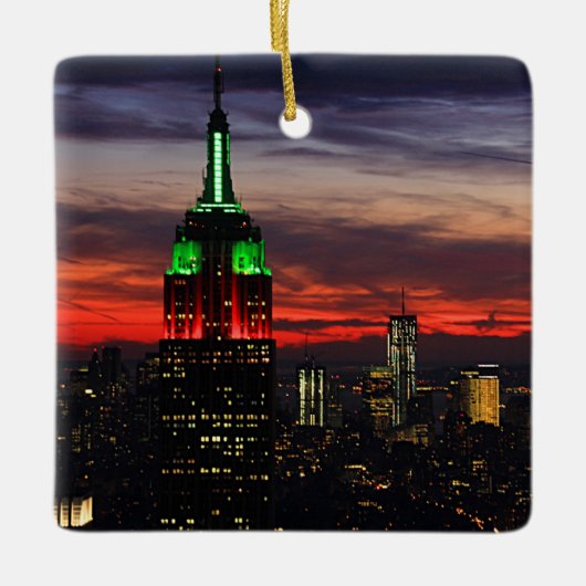 Empire State Gebäude - Weihnachtsfarben Sonnenunte Keramikornament (Vorderseite)