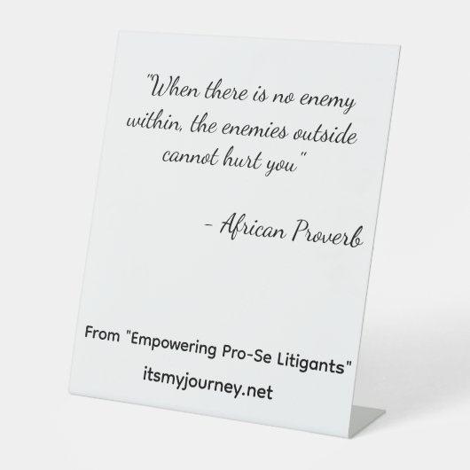 Empowering Pro-Se Pedastal Sockelschild (Vorderseite)