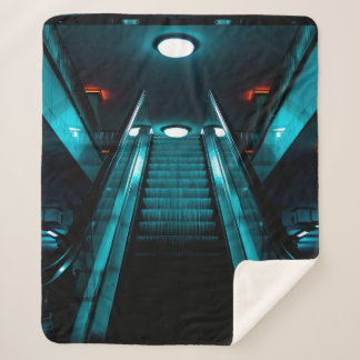 EMPTY ESCALATOR SHERPADECKE