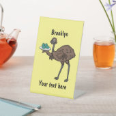 Emu mit Eiern Cartoon-Abbildung Sockelschild (In SItu)