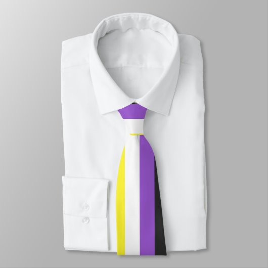 Enby-Flag (nicht binärer Stolz) Krawatte (Gebunden)