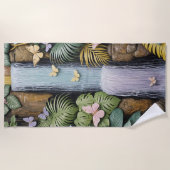 Enchanted Falls Oasis Strandtuch (Vorderseite)