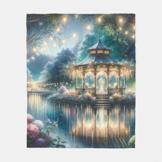 Enchanted Garden Gazebo Twilight Reflection Fleecedecke (Vorderseite)