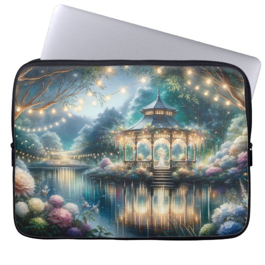 Enchanted Garden Gazebo Twilight Reflection Laptopschutzhülle (Vorderseite)