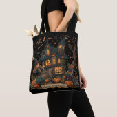 Enchanted Haunted House Halloween Tasche (Von Nahem)