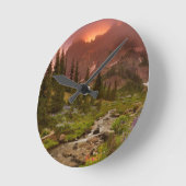 Enchanted Meadows Runde Wanduhr (Winkel)