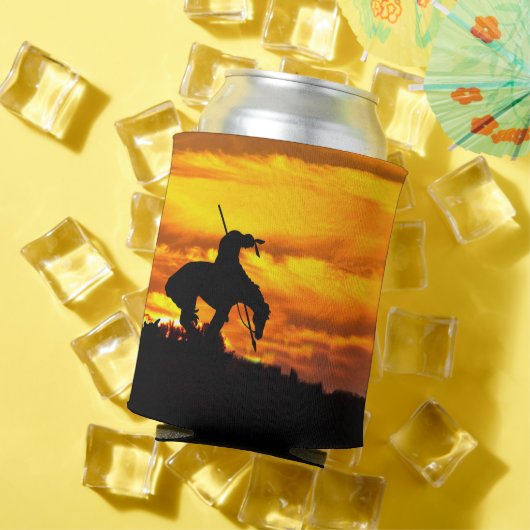 Ende der Trail-Silhouette mit Sonnenuntergang Dosenkühler (In Situ Sommer)