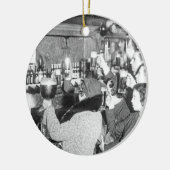 Ende des Verbots - Abschied von 18. Änderung Keramik Ornament (Links)