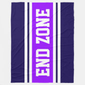 ENDE ZONE Helle Lila Navy White Football Strips Fleecedecke (Vorderseite)