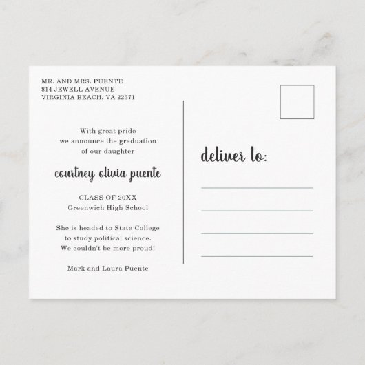 Endlich einfaches Foto Moderner Abschluss Ankündigungspostkarte (Rückseite)