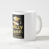 Endlich fertig Abschlussdesign Klasse 2026 | Bla Jumbo-Tasse (Vorderseite Rechts)