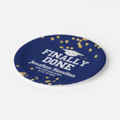 Endlich Fertig Navy Blue Graduation Party Pappteller (Schrägansicht)