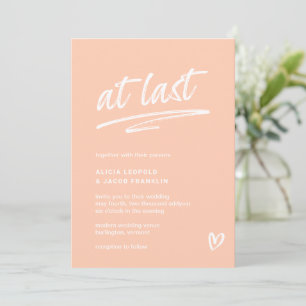Endlich Peach Typografy Moderne Hochzeit Einladung