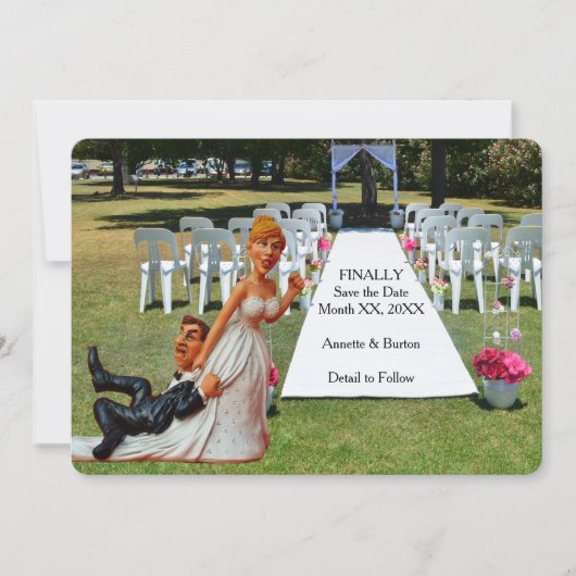 Endlich Save the Date Funny Couple Flat Card (Vorderseite)