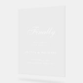 Endlich White Script Wedding Willkommen Acrylschild (Winkel)