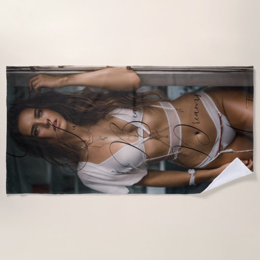 "Endloser Sommer: Beach Dreams Await" Badetuch (Vorderseite)